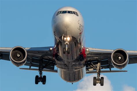 Delta 767-400 landing at LAX | This is a Delta Boeing 767-40… | Flickr