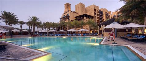 jumeirah-mina-a-salam-pool - Dubai Reisebüro