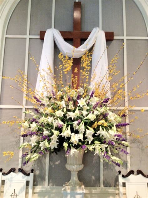 The 25+ best Church flower arrangements ideas on Pinterest | Church flowers, Large flower ...