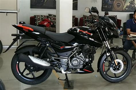 BS6 Bajaj Pulsar 125 split-seat version to be priced at Rs 79,079 - New ...