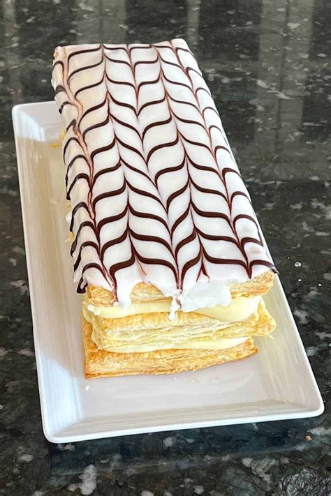 French Napoleon Pastry Recipe | Puff pastry recipes dessert, Pastries recipes dessert, Napoleon ...