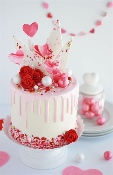 Valentine's Day Cake - Baking with Blondie Valentines Baking, Valentines Day Cakes, Valentine ...