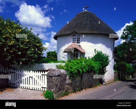 Round houses in Veryan Cornwall Stock Photo - Alamy