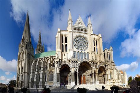 Chartres Cathedral Historical Facts and Pictures | The History Hub