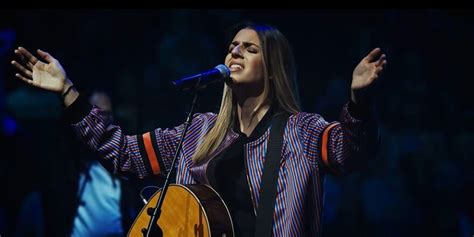 Hillsong Worship - 'King of Kings' (Live Music Video) | The Light at ...