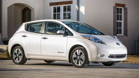 Nissan turns old electric car batteries into fixed energy storage | Car ...