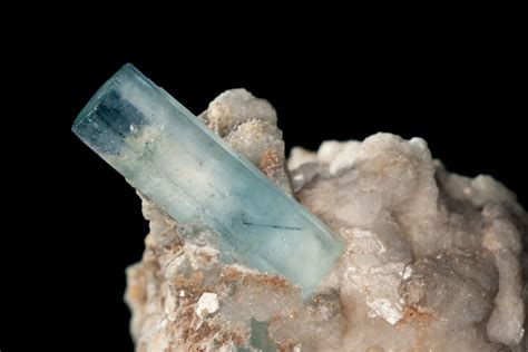 Aquamarine Stone: History, Formation, and Healing Properties – CA Gallery