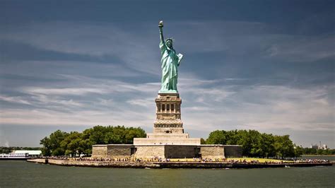 Légende : le socle de la Statue de la Liberté est-il construit en pierre de Cassis ? | Made in ...