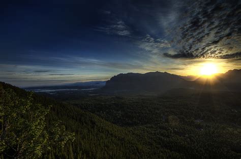 Sunrise over Mt. Si | Eric Schofhauser | Flickr