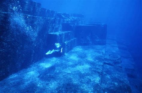 The Underwater City of Yonaguni - Themasigns