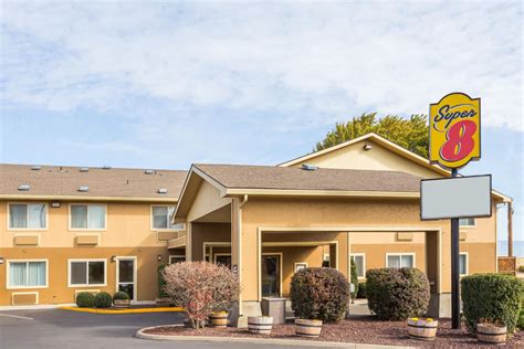 Super 8 by Wyndham LaGrande | LaGrande, OR Hotels