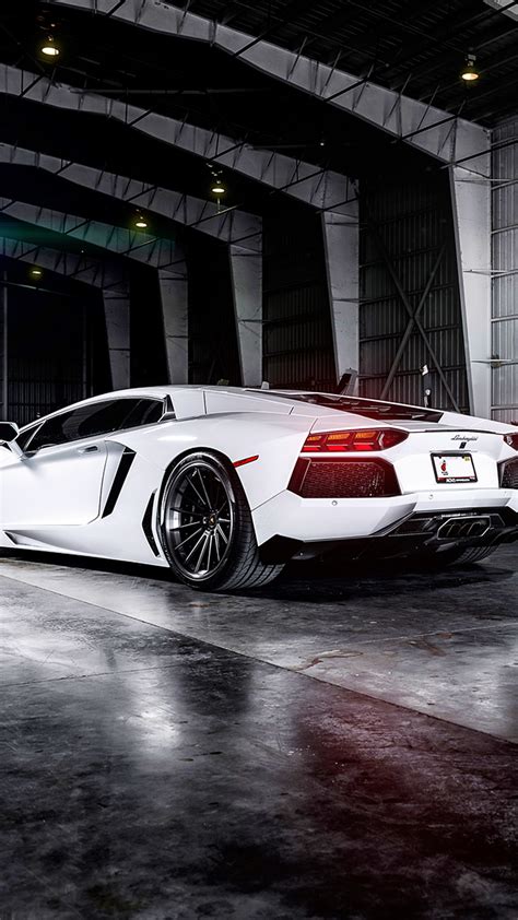 White Lamborghini HD Android Wallpaper