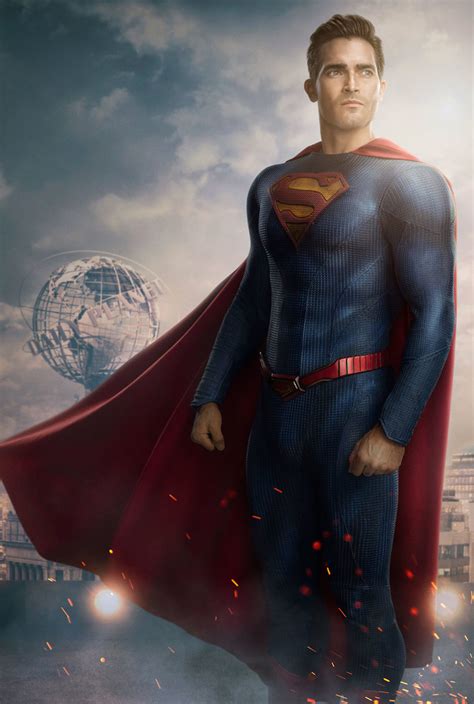 'Superman & Lois': First Look at the New Superman Suit (PHOTO)