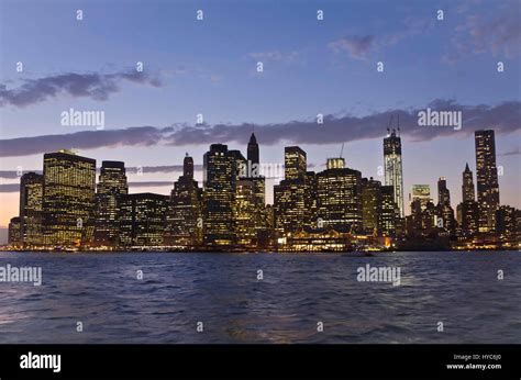 manhattan skyline from dumbo, new york, usa Stock Photo - Alamy