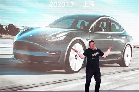 Tesla AI Day TOMORROW – what to expect from Elon Musk including 'AI controlled cars' | The Irish Sun