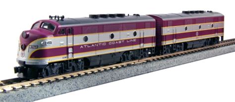 Amazon.com: Kato USA Model Train Products N EMD F2A & F2B 329 and 335B Atlantic Coastline 2 ...