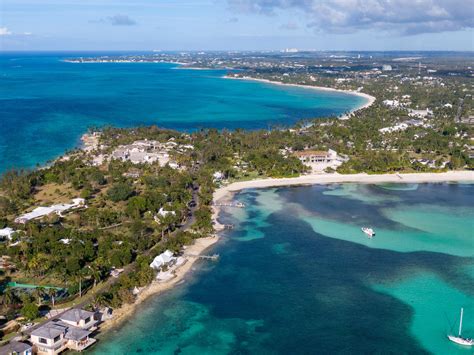 Henryk de Kwiatkowski’s legendary Serendip Cove in Lyford Cay, Bahamas ...