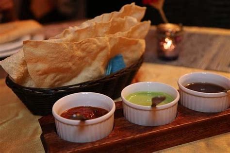 Papadum with Dip - Temple of Spices