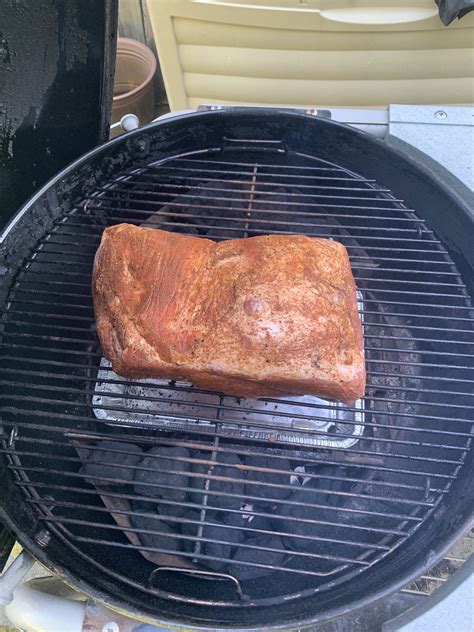 Pulled pork on my performer. : r/Webergrill