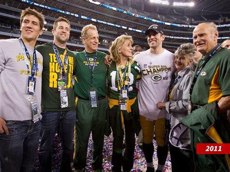 Aaron Rodgers Opens Up His Relationship With His Family | WSH