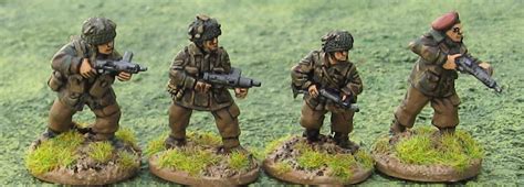 Tim's Miniature Wargaming Blog: 28mm WW2 British/Canadian Para Comparison