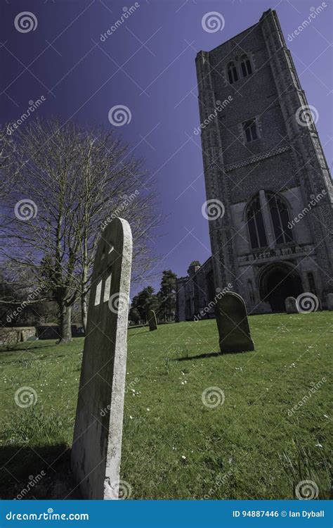 English Churchyard Cemetery. Stock Photo - Image of death, churchyard: 94887446