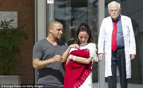 Roberto Carlos becomes a father for the ninth time | Daily Mail Online