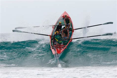 Surf Boat Rowing - AVALON BEACH SLSC