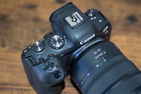 Canon EOS R6 Mirrorless Full Frame Camera Review