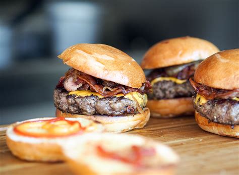 One Major Side Effect of Eating Fast-Food Burgers, Says Science — Eat ...