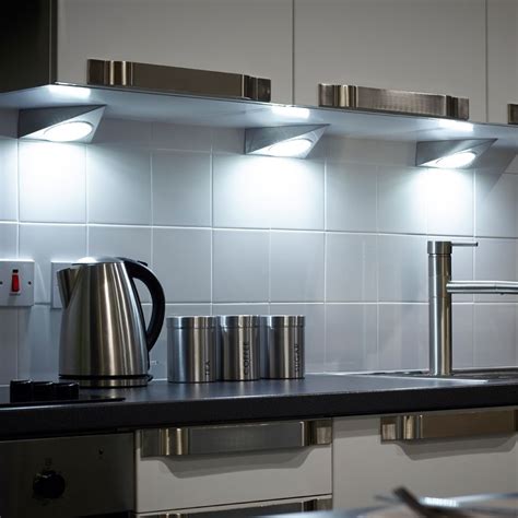 10 Kitchen Under Cabinet Lighting Ideas 2020 (Hidden Ones) | Kitchen under cabinet lighting ...