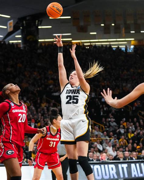 Iowa Basketball: Caitlin Clark, Hawkeyes eyeing Dallas Final Four trip