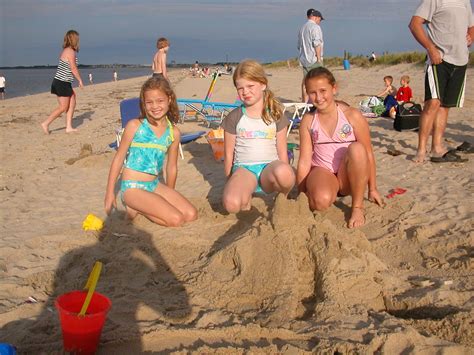 Back to the beach! First kids’ castles since Irene – The Sandcastle Lady