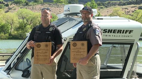 2 Sheriff Officers recognized for their work