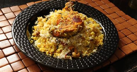 Thalassery Chicken Biryani Recipe by mistidoi cooking - Cookpad