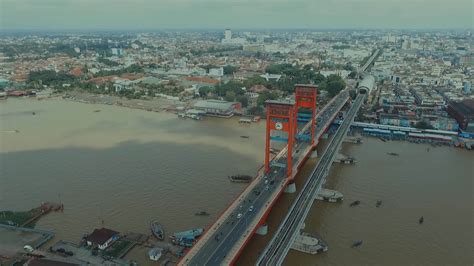 Musi River in the center of Palembang 10744083 Stock Video at Vecteezy