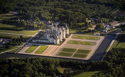 (Loir-et-Cher) Château de Chambord - vue aérienne | Chambord castle, Château chambord, Chambord