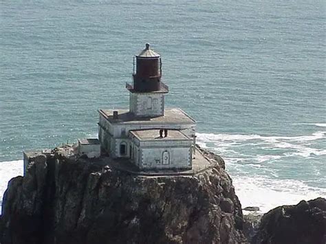 Terrible Tilly: Discover The Hidden World Of Tillamook Rock Lighthouse In Clatsop County, OR ...