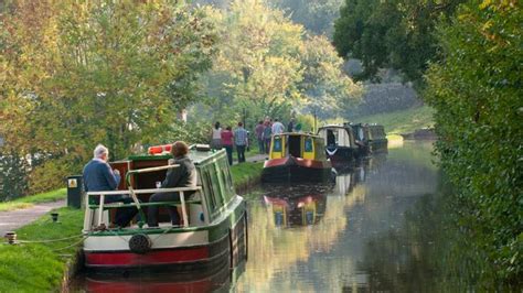 √ Brecon Canal Walk