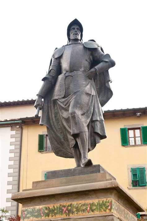 Giovanni da Verrazzano, his statue | Very fashionable pose, … | Flickr