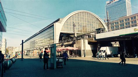 berlin-train-station - Urban Treetops