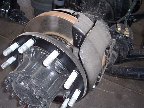 What Kind of Brakes do Semi-Trucks Use - Brake Experts