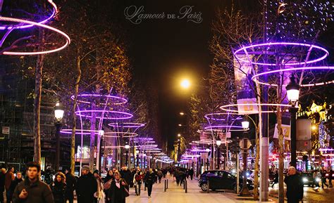 Christmastime on the Champs Elysees - L'Amour de Paris || English Speaking Photographers