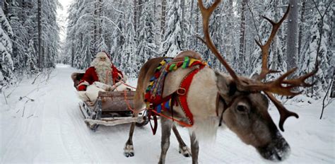 Papá Noel sale de Laponia para repartir regalos e ilusión