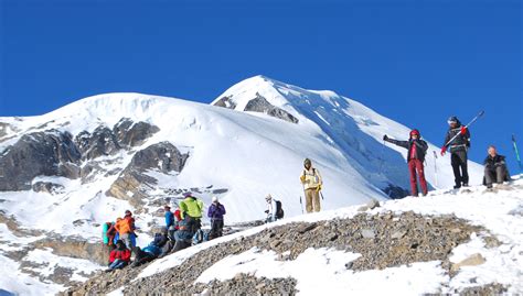 Annapurna Circuit Trek 15 days – Nepal Trekking and Hiking Holiday Packages