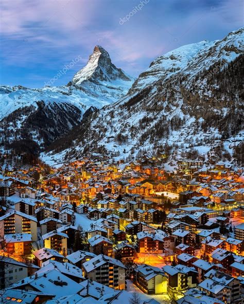 Aerial View on Zermatt Valley and Matterhorn Peak at Dawn, Switz — Stock Photo © anshar #66016413