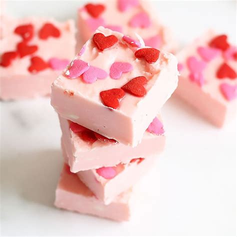 Our Favorite 2-Ingredient Valentine’s Day Desserts | Taste of Home