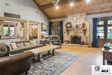 "Duck Dynasty" star, Jep Robertson lists his 1.5 acre Louisiana home - Houston Chronicle