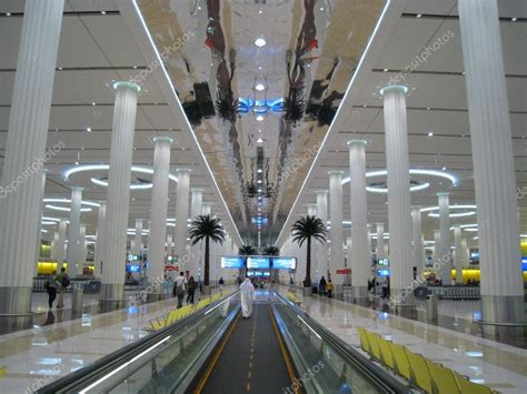 Terminal 3 (Emirates) at Dubai International Airport Stock Photo by ©sainaniritu 14155221