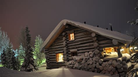 Cozy Cabin in Snow: A Serene HD Wallpaper Experience